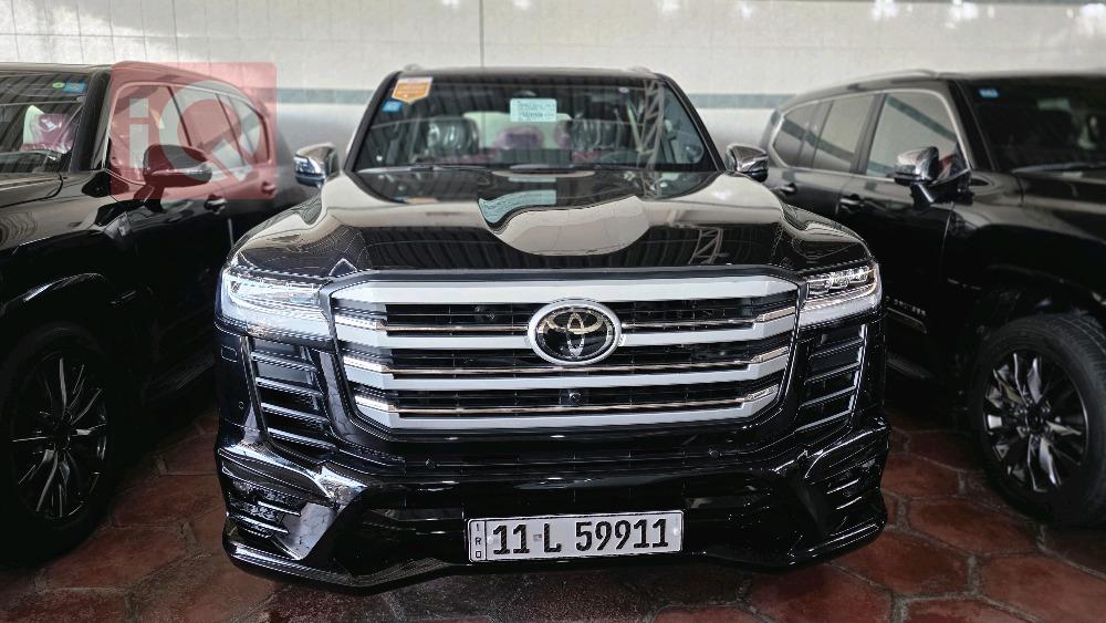 تۆیۆتا لاند کروزەر